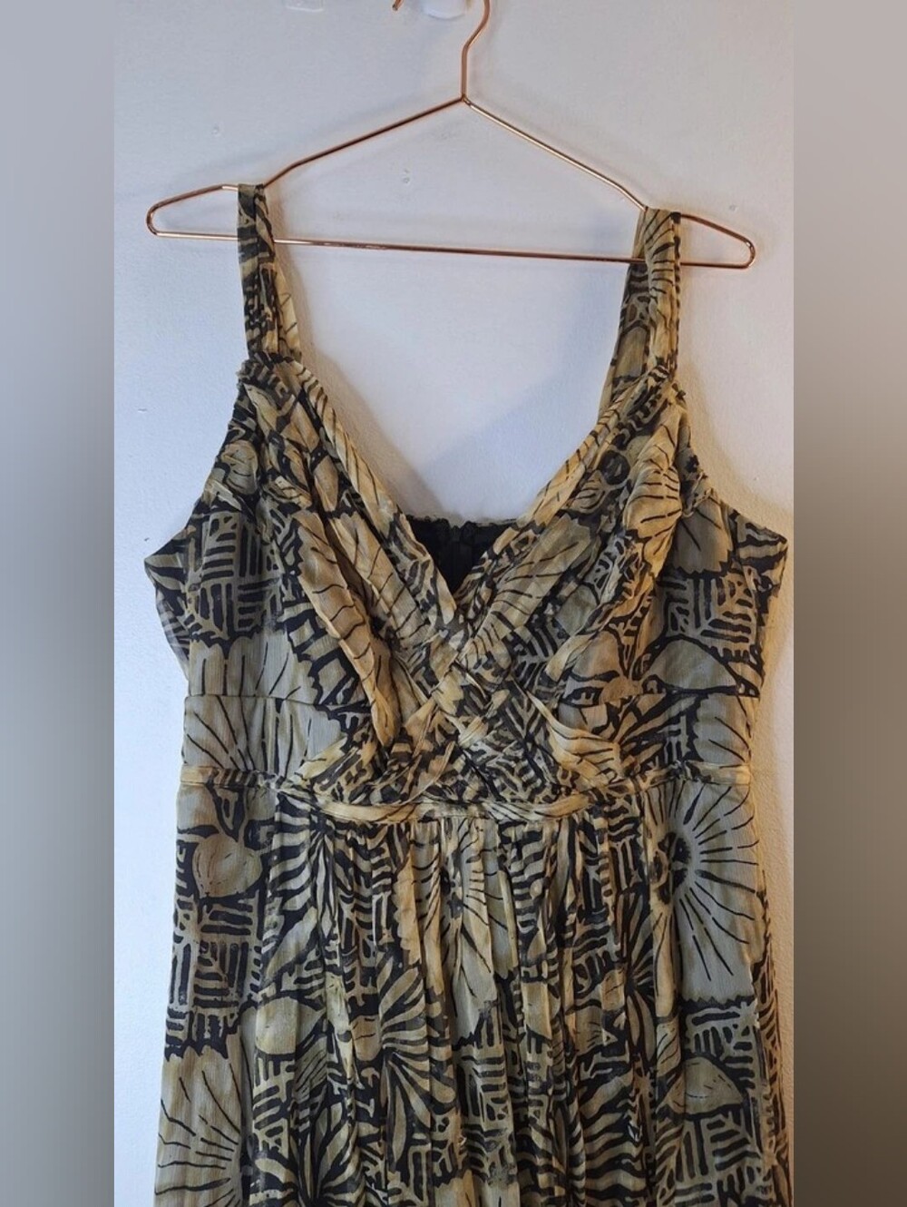 Sleeveless Printed V-Neck Maxi Dress in Olive & Black